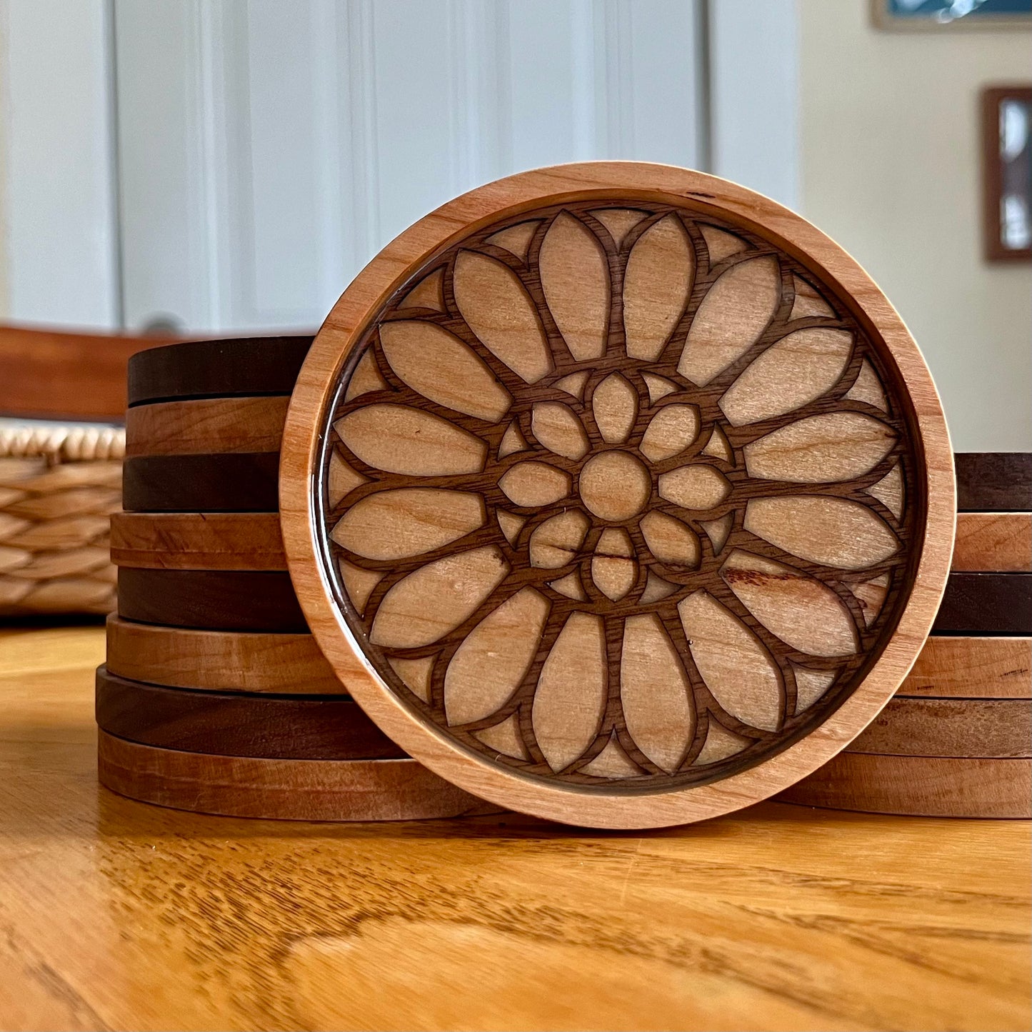 Santa Maria Gloriosa Rose Window Wood Coaster